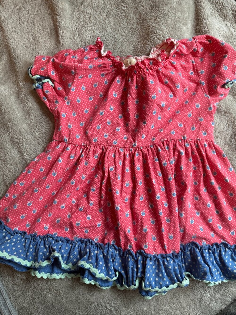 Matilda Jane dress with apples, Size about 4
